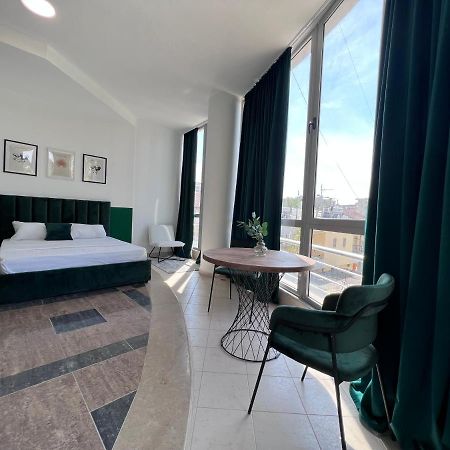 Cactus Apartments Durres Bagian luar foto