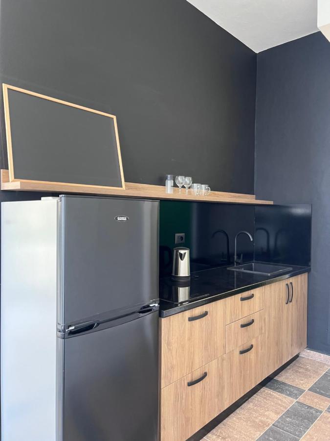 Cactus Apartments Durres Bagian luar foto