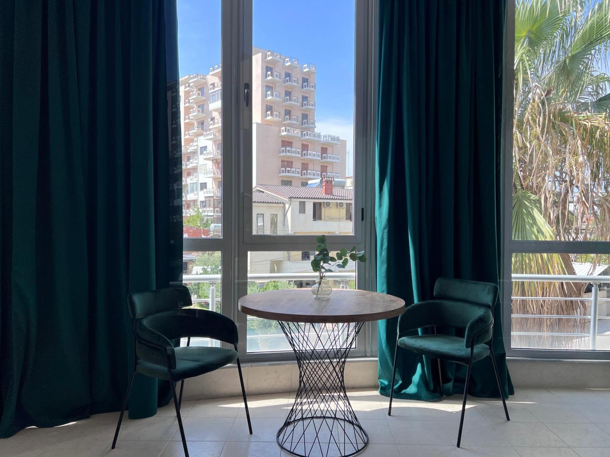 Cactus Apartments Durres Bagian luar foto