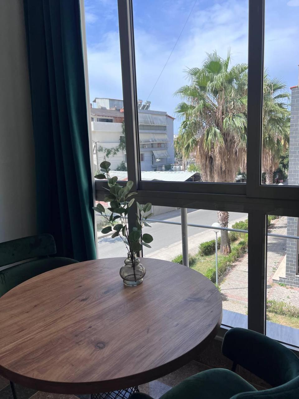 Cactus Apartments Durres Bagian luar foto