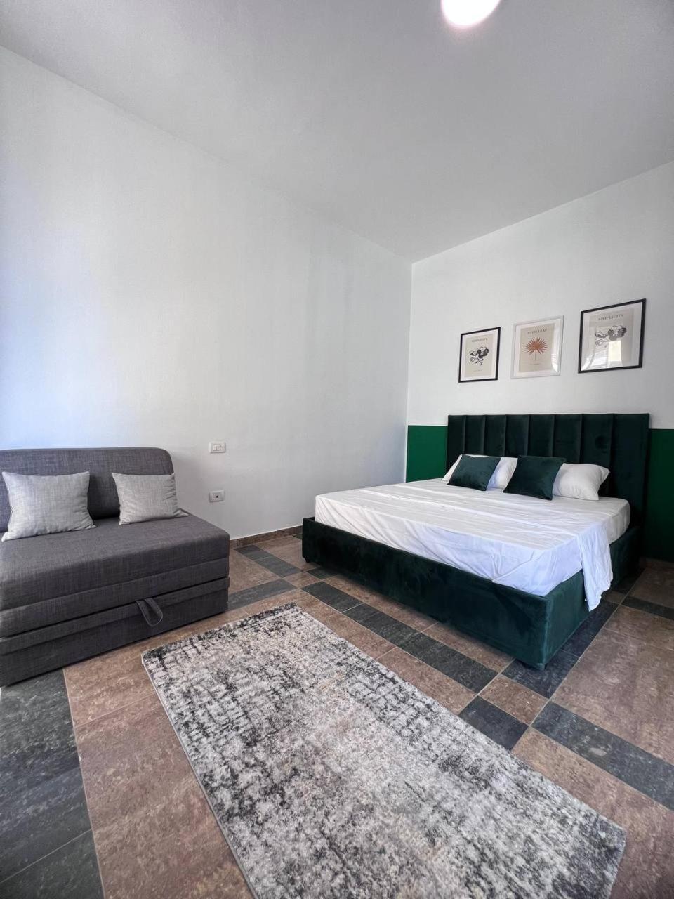 Cactus Apartments Durres Bagian luar foto