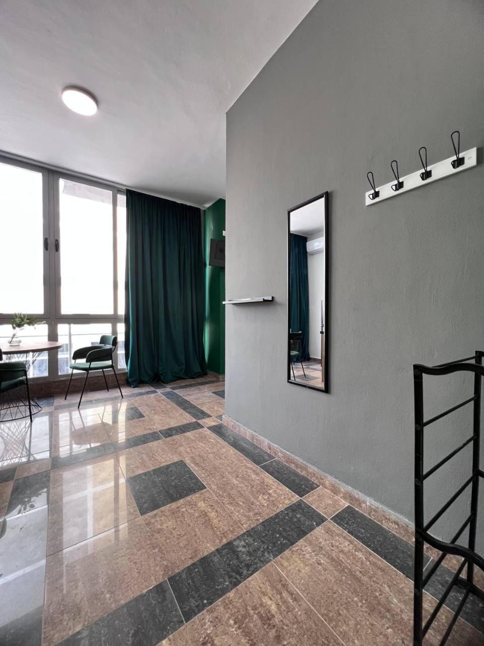 Cactus Apartments Durres Bagian luar foto