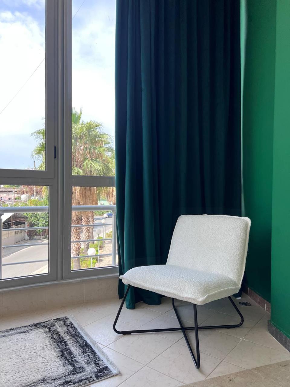 Cactus Apartments Durres Bagian luar foto
